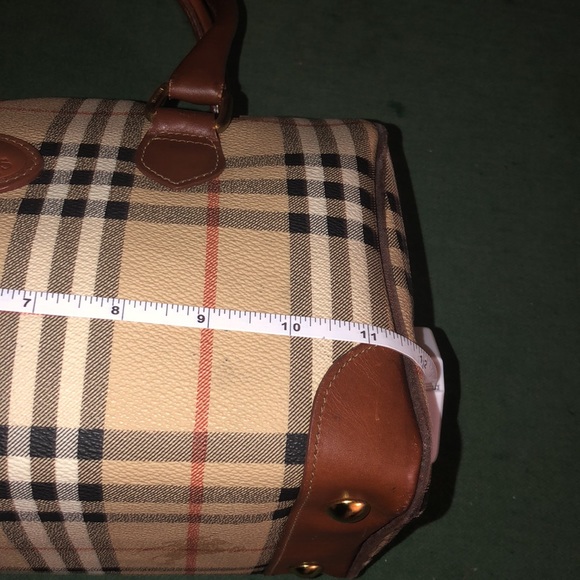 Burberry - Picture 13 of 15